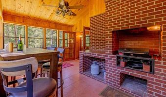 8 Mormon Creek Rd, Cody, WY 82414