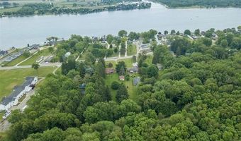 9404 River Rd, Algonac, MI 48001