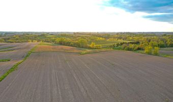 01 Vine Ave, Ainsworth, IA 52201