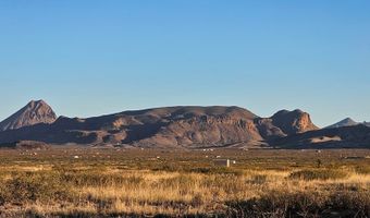 600 Starhaven Ln, Alpine, TX 79830