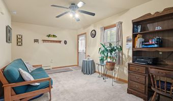 104 Merriment Ln, Blakeslee, PA 18610