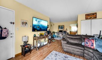 961 N Rohlwing Rd 201B, Addison, IL 60101