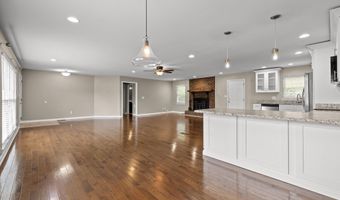 11127 E Brainerd Rd, Apison, TN 37302