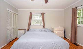 1458 CLUBVIEW Dr, Alexander City, AL 35010