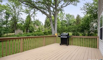20 Driftway Rd, Danbury, CT 06811