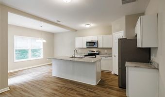 103 Three Rivers Ct, Hull, GA 30646