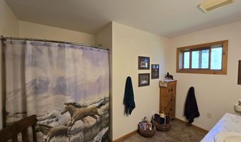 30 Alum Creek Rd, Aladdin, WY 82710