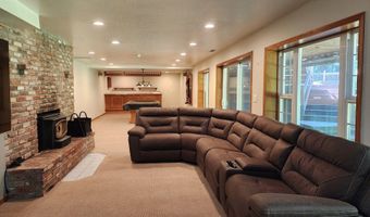 26383 S MERIDIAN Rd, Aurora, OR 97002