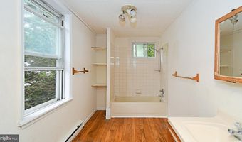 210 S CHESTNUT St, Ambler, PA 19002