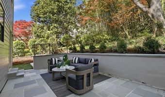5047 MACARTHUR Blvd NW, Washington, DC 20016