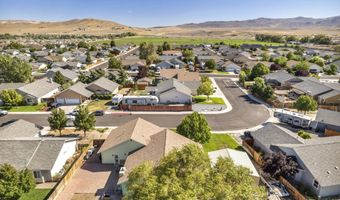 813 Lark Dr, Fernley, NV 89408