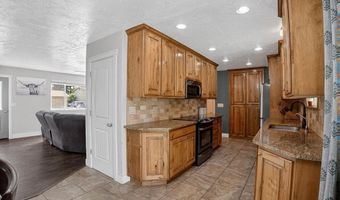 5165 Cole St, Chubbuck, ID 83202