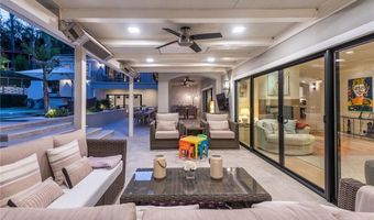 17980 Rancho St, Encino, CA 91316
