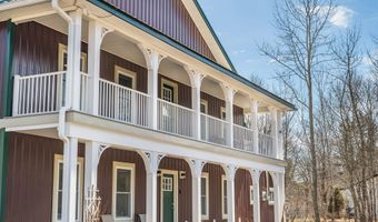 156 Congress St, Belfast, ME 04915
