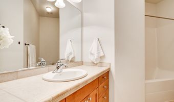 20800 YOSEMITE St, Aurora, OR 97002