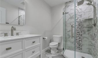 28 Ashley St, Cranston, RI 02920