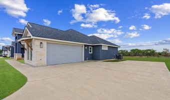 9991 Crow Ln, Adkins, TX 78101