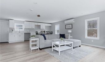 61 Everson Dr, Glocester, RI 02814