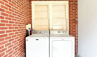 2608 Hinton Rd, Athens, WV 24712