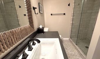 2326 SE Crystal Ave, Aberdeen, SD 57401