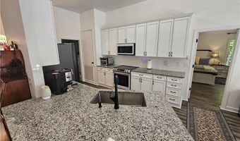 121 Roxbury Ct, Advance, NC 27006