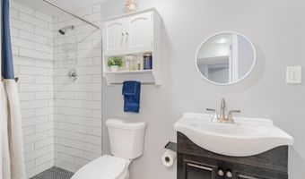 910 Hillview Rd, Alexandria, KY 41001