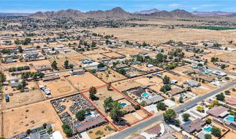 15530 Dakota Rd, Apple Valley, CA 92307