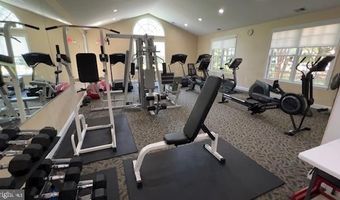 4358 N PERSHING Dr 43582, Arlington, VA 22203