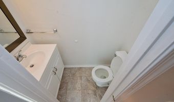 656 AZALEA Dr 4-656, Rockville, MD 20850