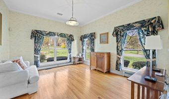 319 Redstone Dr, Cheshire, CT 06410