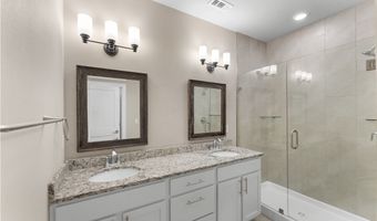 830 NE Heights Ln, Bentonville, AR 72712