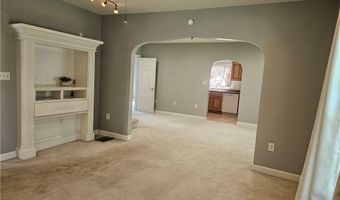 614 S 7th St, Atchison, KS 66002