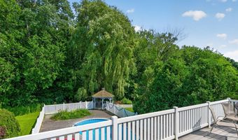 37 Wicken Sq, Albany, NY 12205