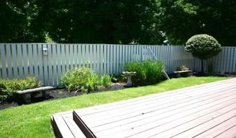 15 Ash Hill Ct, Batesville, IN 47006