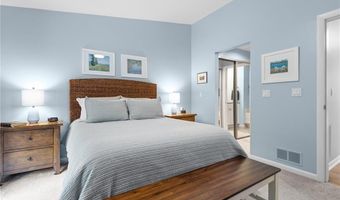 84 Cardinal Dr, North Kingstown, RI 02852