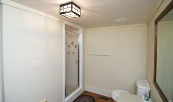 90 Taylor Ln, Alderson, WV 24910