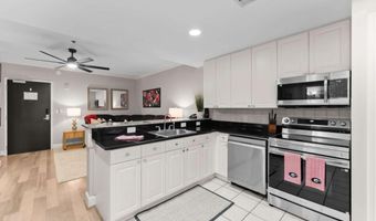 250 W Broad St 205, Athens, GA 30601