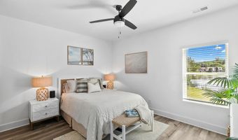 369 WYNLAKE Dr, Alabaster, AL 35007