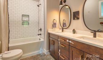 42 Salola St, Asheville, NC 28806