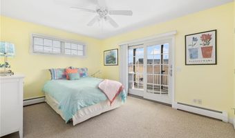 18 STARFISH Dr, Narragansett, RI 02882