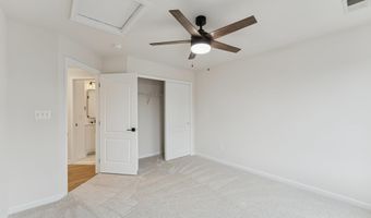 20385 MEDALIST Dr, Ashburn, VA 20147