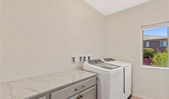 5735 Oak Bend Dr, Las Vegas, NV 89135