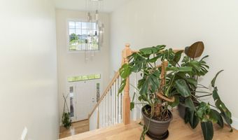 2 Iris Ct, Cromwell, CT 06416