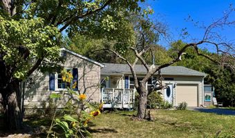 112 S Crest Dr, Burlington, VT 05401
