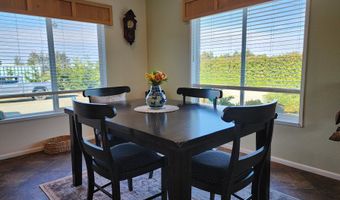 87882 AUCTION BARN Ln, Bandon, OR 97411