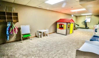 1524 N Harrison St, Aberdeen, SD 57401