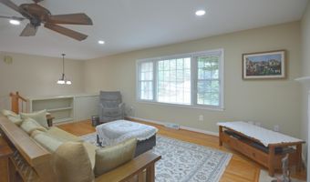 3720 KING ARTHUR Rd, Annandale, VA 22003
