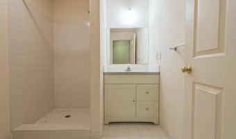 128 Ponds View Dr, Ann Arbor, MI 48103