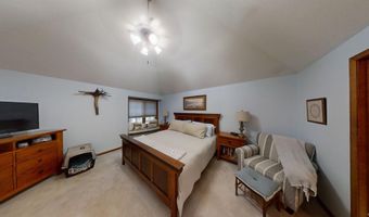 114 Chaudoin Dr, Angola, IN 46703
