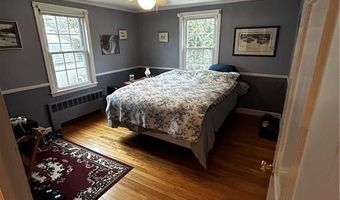 38 Houghton St, Barrington, RI 02806